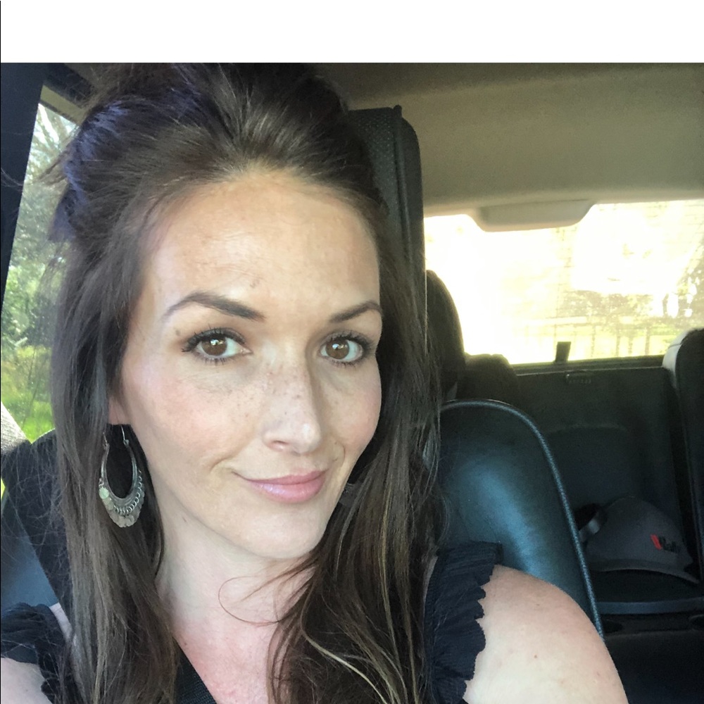 Meet your Posher, Jillian